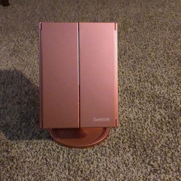 LED Mirror - Picture 2 of 5